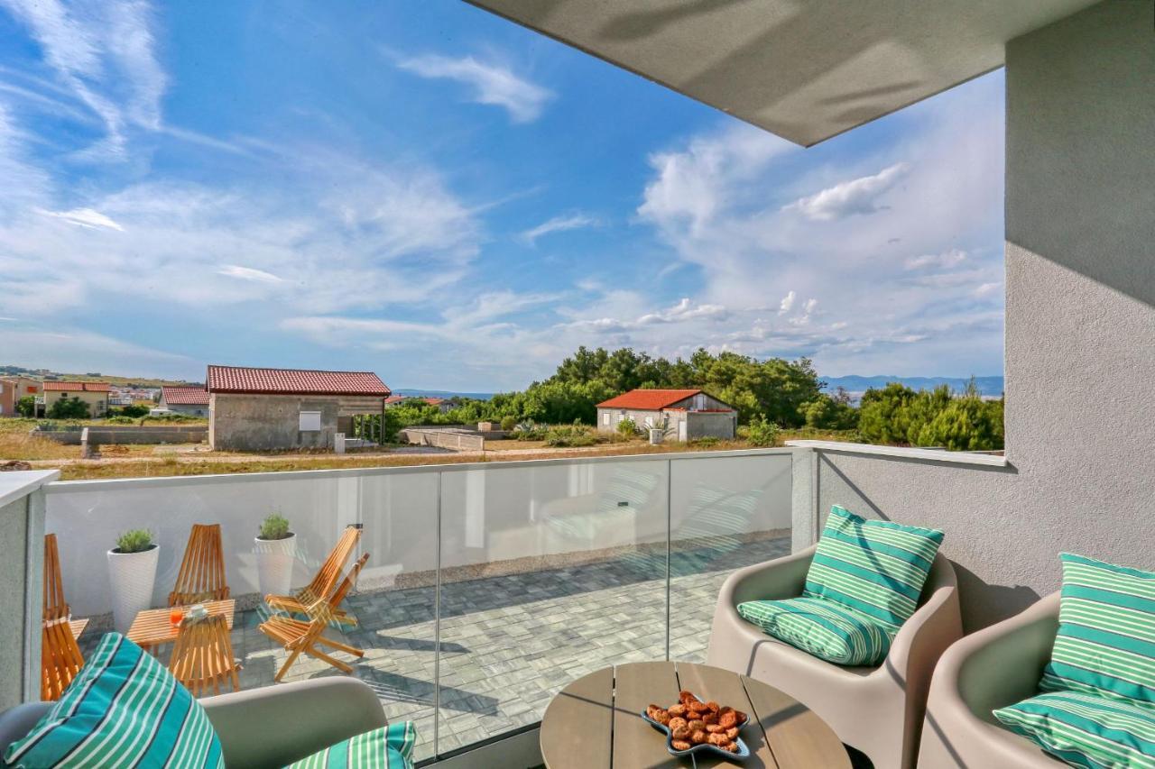 Luxury Apartments Hills Vir Εξωτερικό φωτογραφία