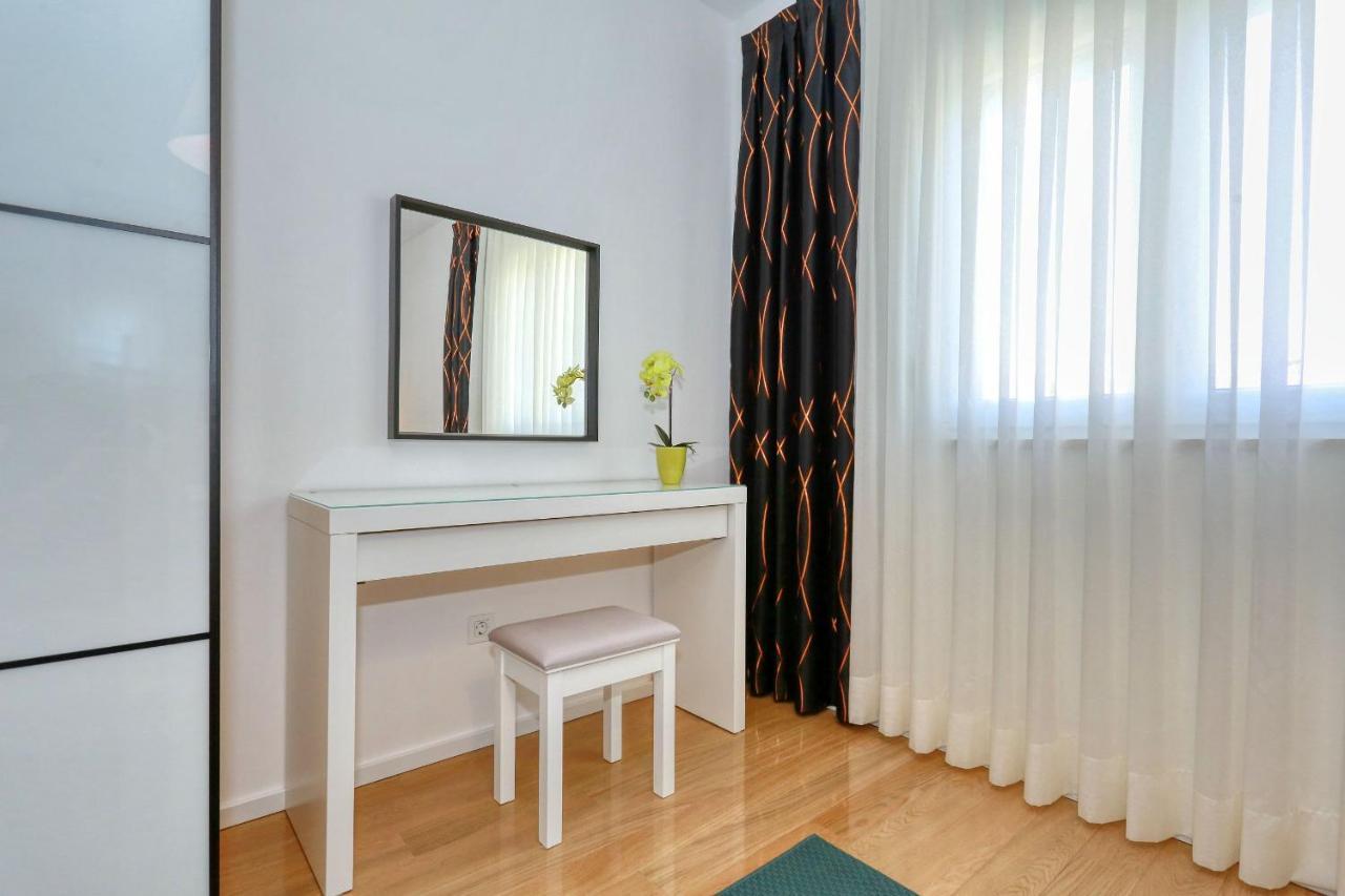 Luxury Apartments Hills Vir Εξωτερικό φωτογραφία