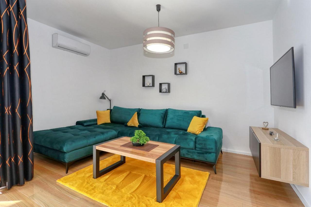 Luxury Apartments Hills Vir Εξωτερικό φωτογραφία